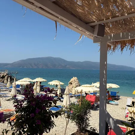 Jonufra's Rock فلورا